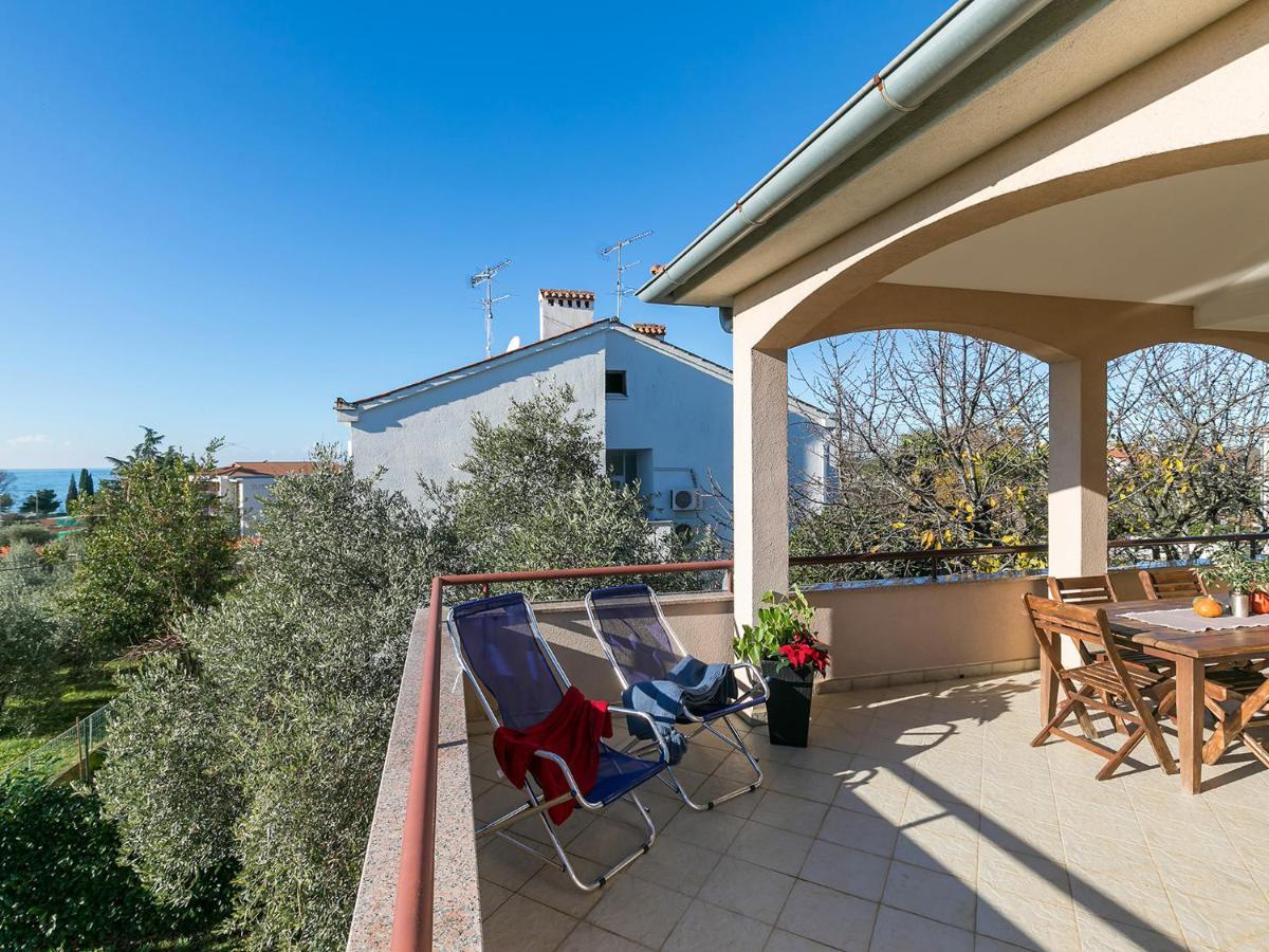 Holiday Appartment Tessa Porec Esterno foto